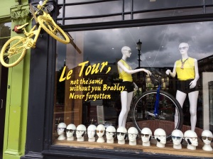 A supporting storefront in Harrogate, Stage 1 of 2014 TdF.